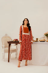 Embroidered neckline with straight trouser