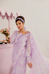 Saree with attached peticot